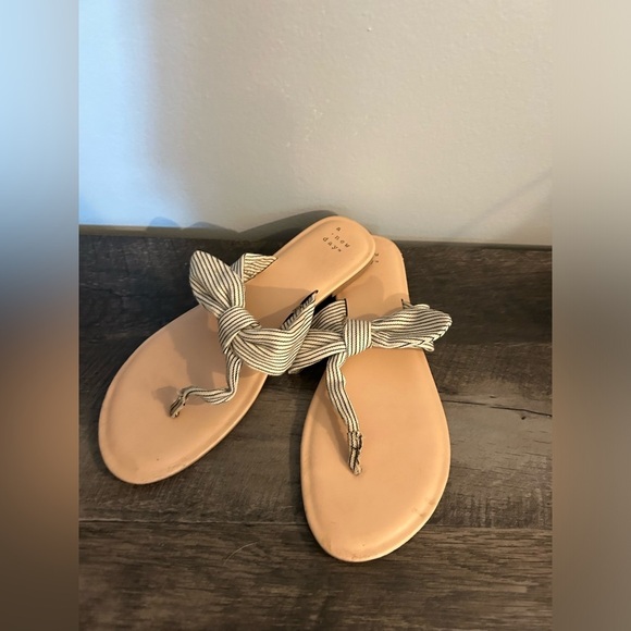 Target Shoes - A New Day Women's 8.5 Sandals Flip Flop Hannah Knotted Striped Bow Sandals